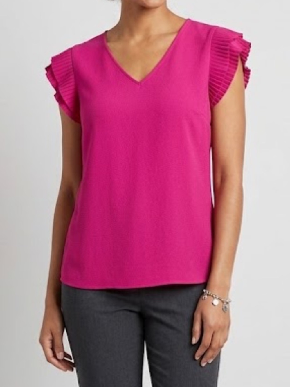 Sleeves less blouse